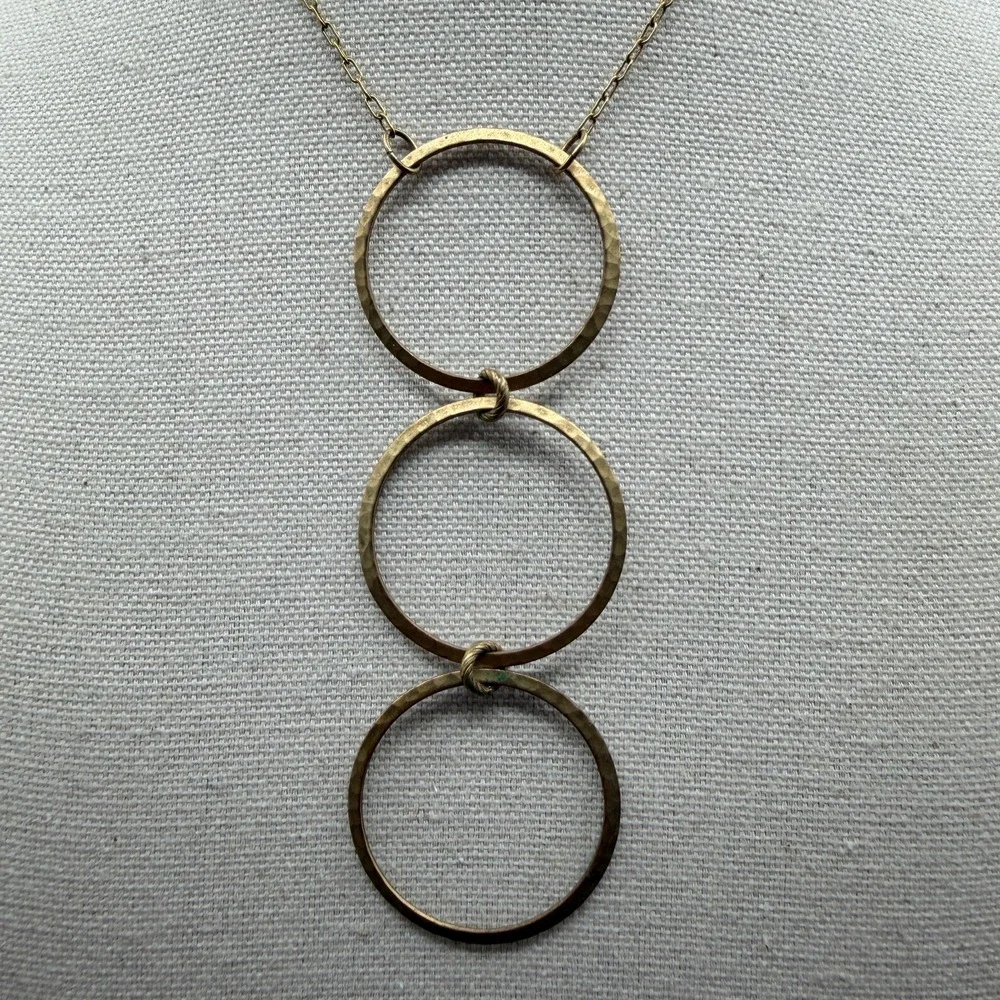 N/A sleek gold